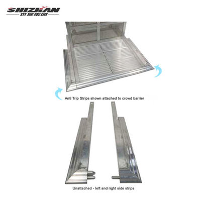 Highway Guide Steel Mobile Barricade Electric Galvanizing ISO Certified